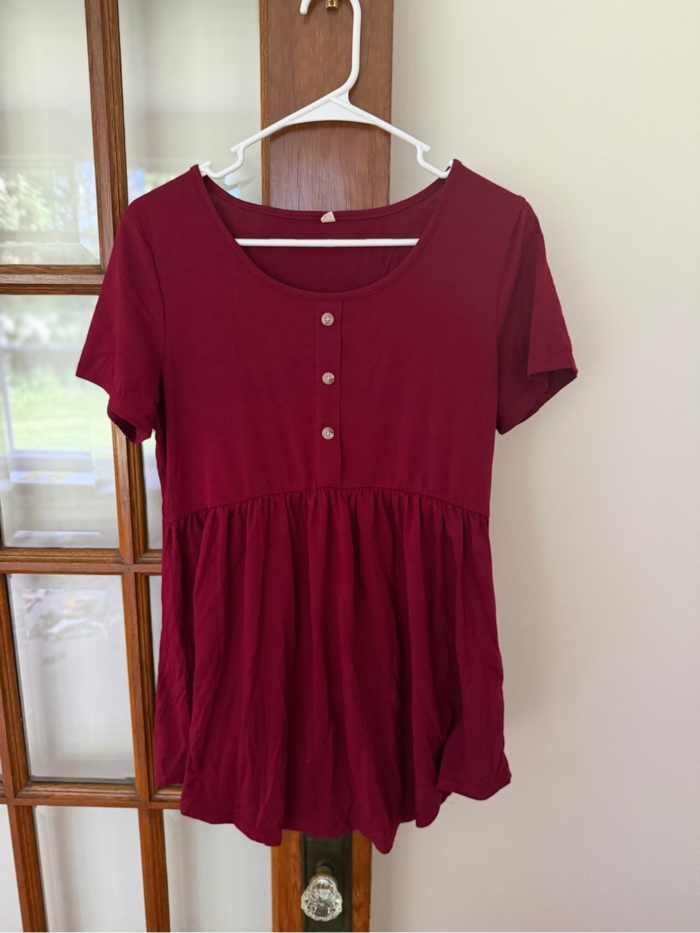 Women’s Maternity Scoop Neck Short Sleeve Babydoll Top - Burgundy